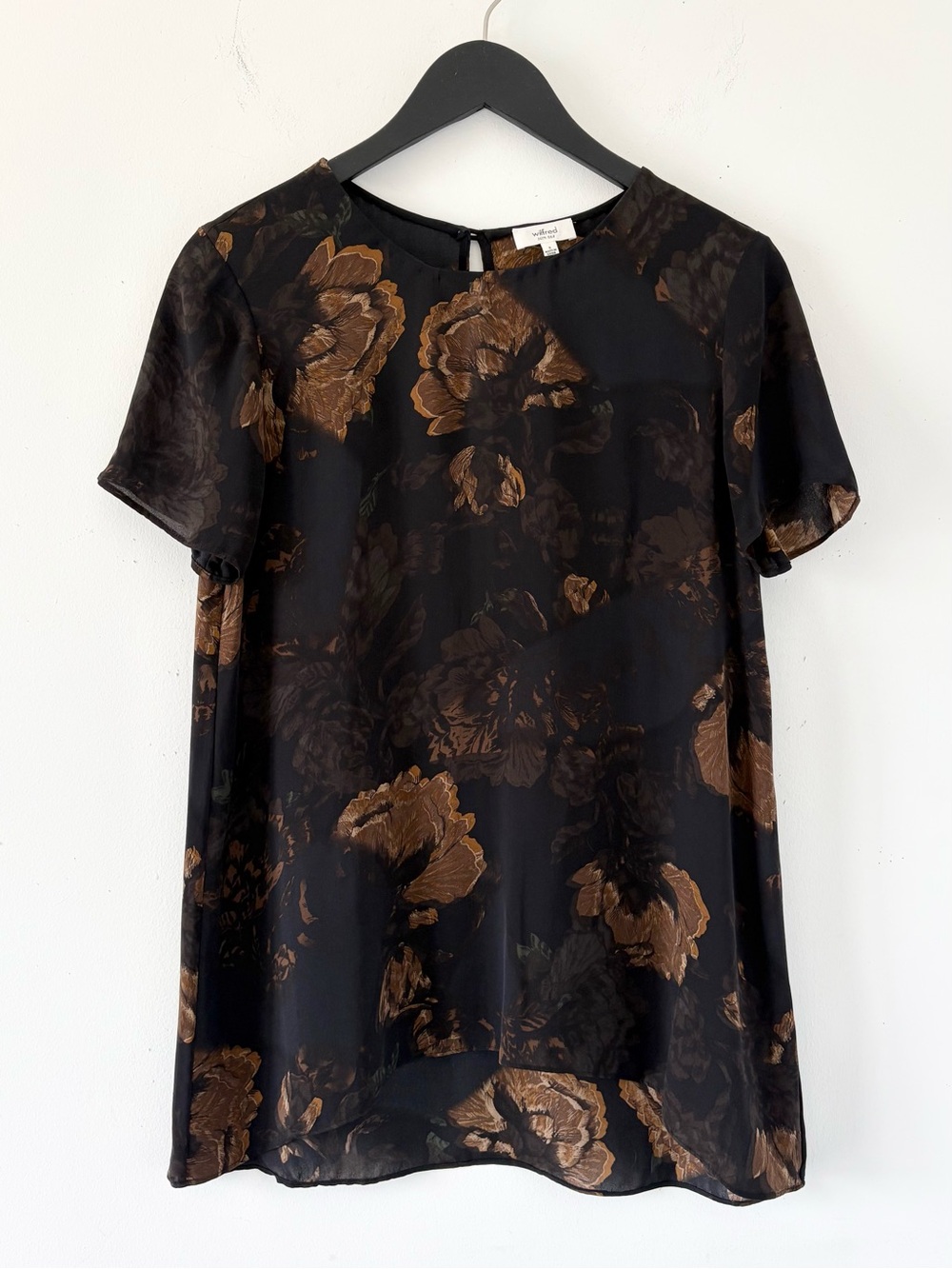 Aritzia Wilfred 100% Silk Blouse